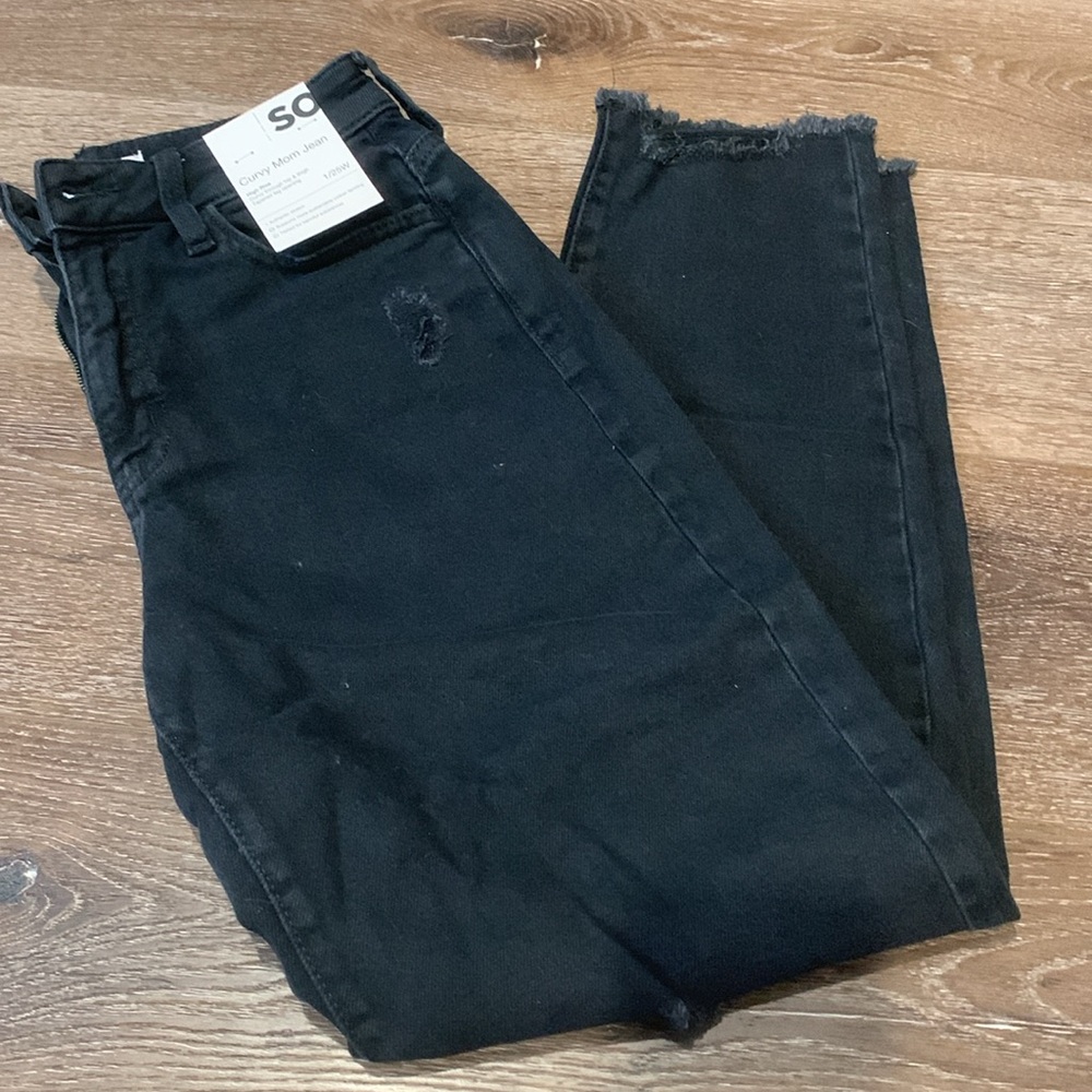 SO high rise curvy mom jeans black distressed. Size 1/25. New!